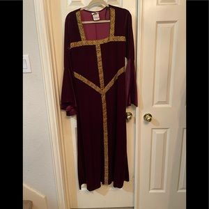 Velvety long sleeve Renaissance costume gown